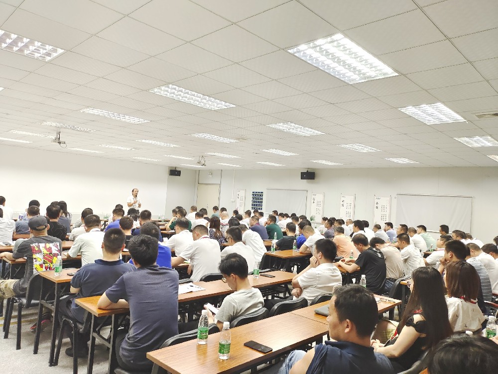 警鐘長鳴，常抓不懈！沃德召開安全生產(chǎn)專題會議